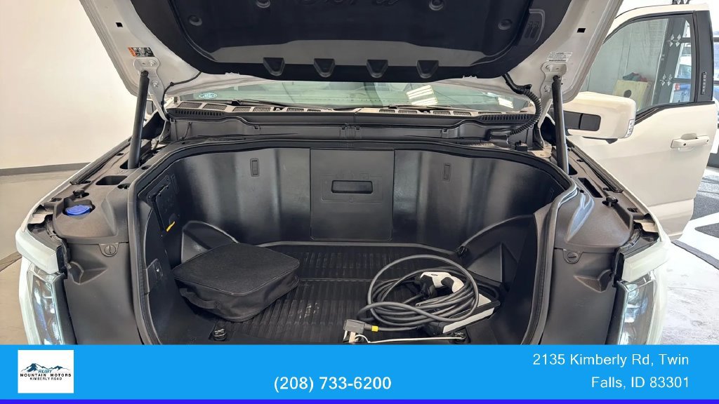 Used 2022 Ford F150 Lightning Platinum AWD/4WD image 37