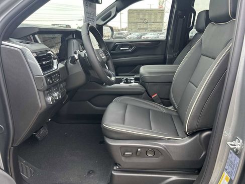New 2026 GMC Yukon Elevation image 19