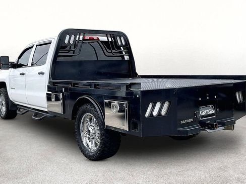 Used 2018 Chevrolet Silverado 3500 W/T AWD/4WD image 17