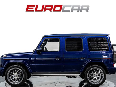 Used 2022 Mercedes-Benz G 63 AMG 4MATIC w/ G Manufaktur Interior Package image 2