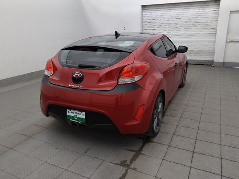 Used 2016 Hyundai Veloster w/ Option Group 02 FWD image 9