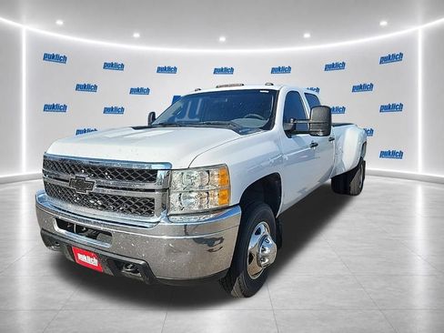 Used 2011 Chevrolet Silverado 3500 W/T AWD/4WD image 3