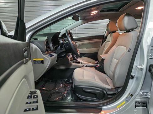 Used 2018 Hyundai Elantra Value Edition FWD image 13