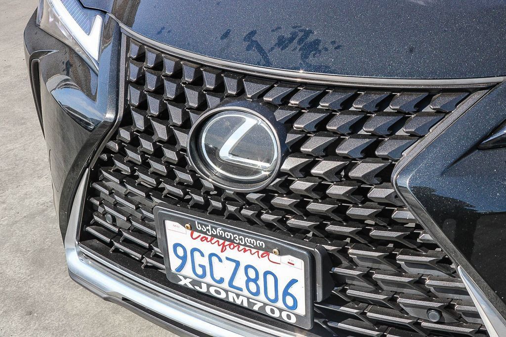 Used 2023 Lexus UX 250h FWD w/ Accessory Package (Z2) image 6