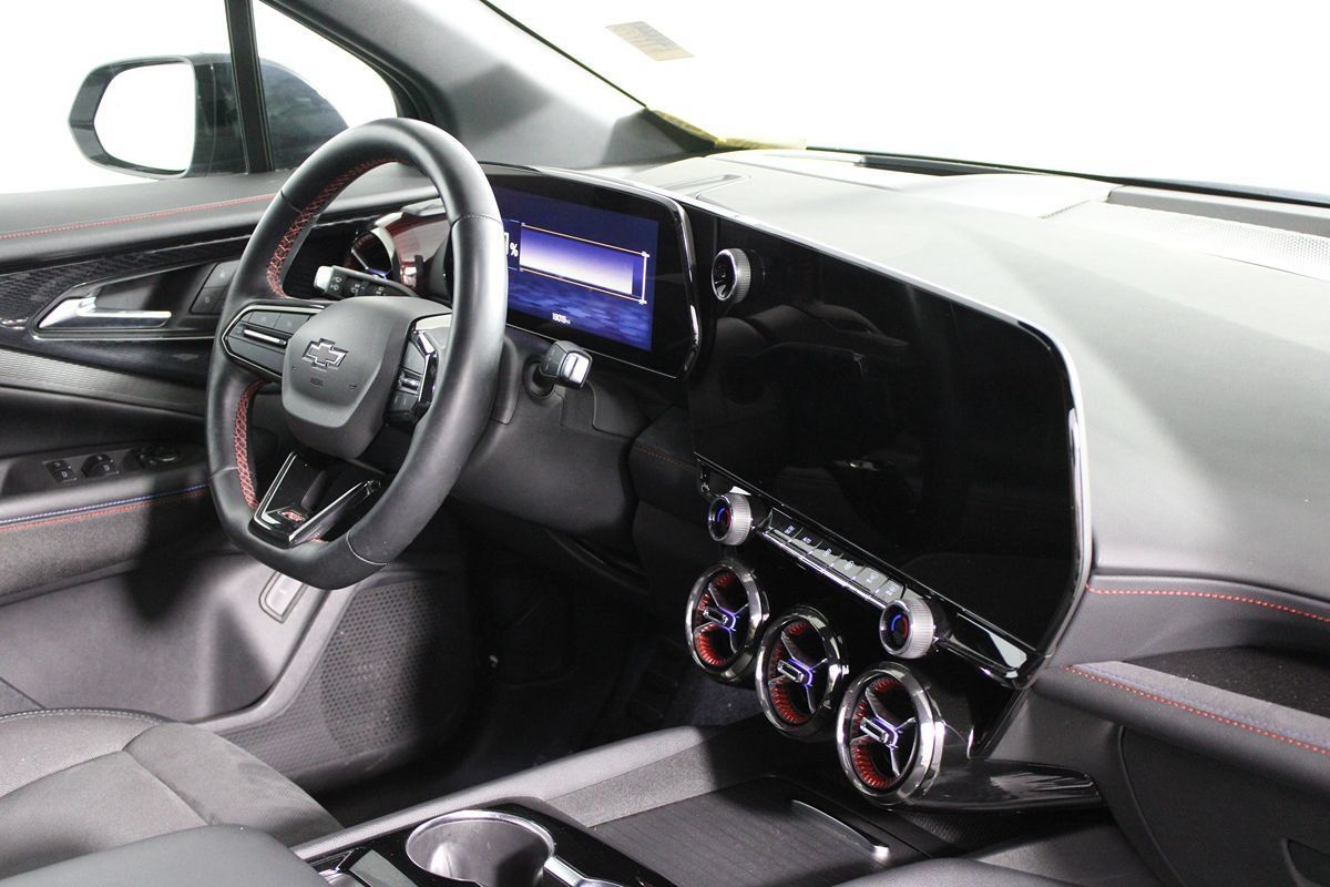 Used 2024 Chevrolet Blazer EV RS AWD/4WD image 9