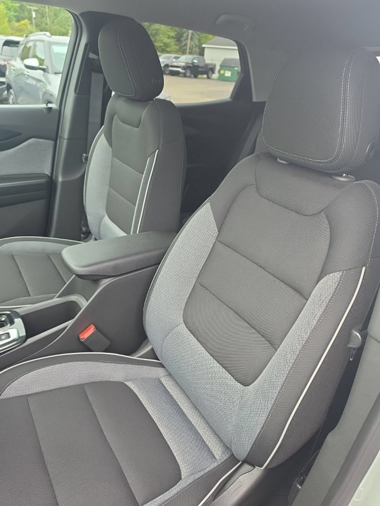 New 2026 Chevrolet TrailBlazer LT w/ Convenience Package FWD image 18