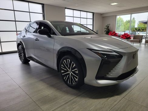 Certified 2023 Lexus RZ 450e Premium w/ Accessory Package (P5) AWD/4WD image 7