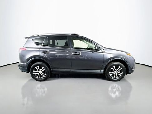 Used 2016 Toyota RAV4 LE AWD/4WD image 7