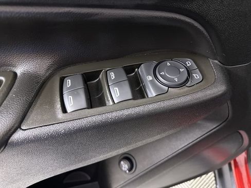 Used 2023 Chevrolet Equinox LT AWD/4WD image 24
