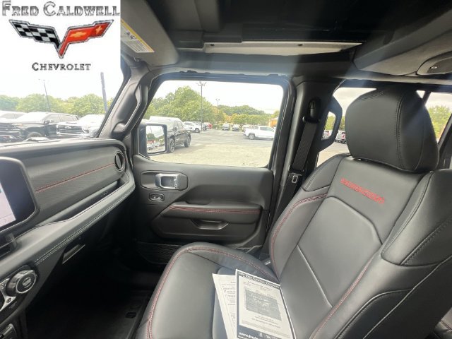 Used 2026 Jeep Wrangler Unlimited Rubicon AWD/4WD image 11