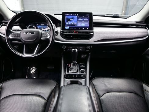 Used 2022 Jeep Compass Latitude AWD/4WD image 16