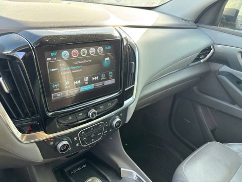 Used 2019 Chevrolet Traverse Premier w/ Driver Confidence II Package FWD image 12