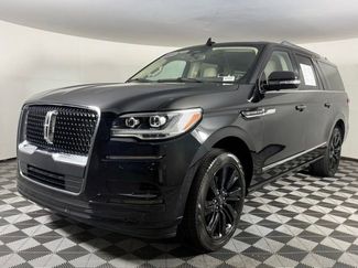 Used 2023 Lincoln Navigator L Reserve w/ Equipment Group 201A AWD/4WD video 2
