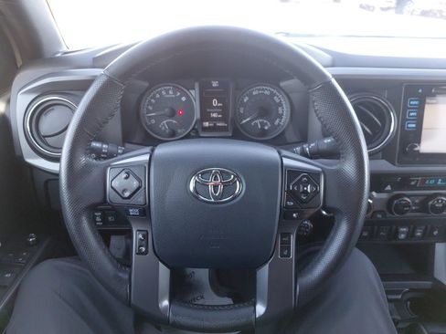 Certified 2018 Toyota Tacoma TRD Pro AWD/4WD image 32