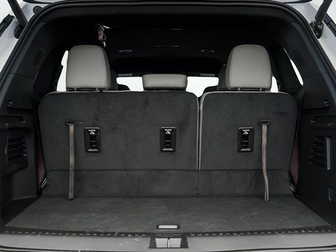 New 2026 GMC Acadia Elevation w/ Elevation Premium Package AWD/4WD image 8
