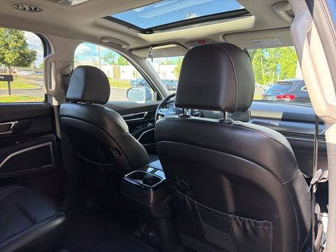 Certified 2023 Kia Telluride S w/ S Sunroof Package AWD/4WD image 14