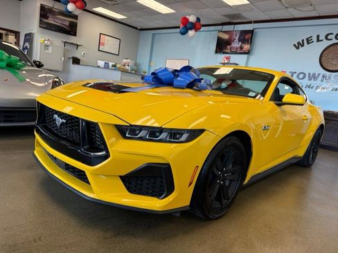 Used 2024 Ford Mustang GT image 4