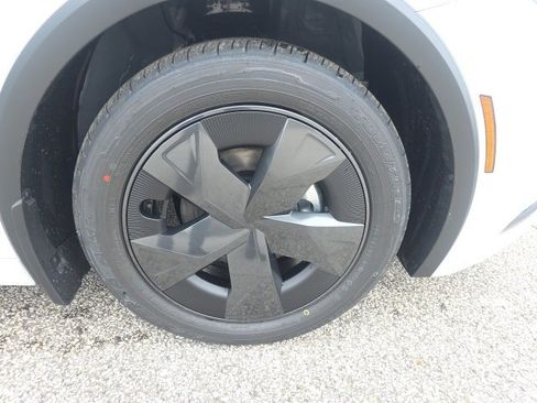 New 2026 Toyota Prius LE image 11