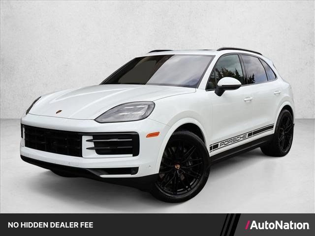 Used 2025 Porsche Cayenne AWD/4WD image 1