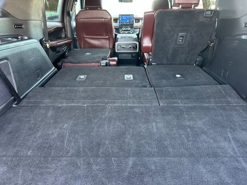 Used 2024 Ford Expedition Max Limited image 16