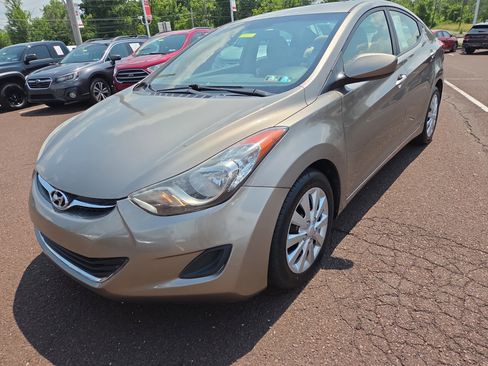Used 2011 Hyundai Elantra GLS FWD image 7