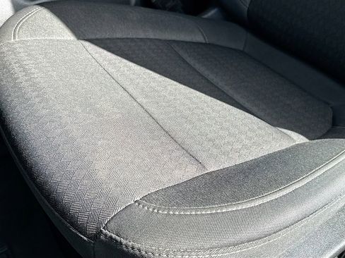 Used 2021 Chevrolet Silverado 1500 RST image 14