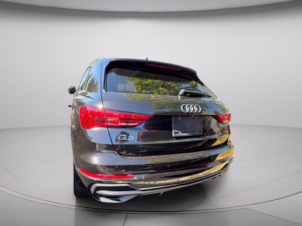 Used 2022 Audi Q3 2.0T Premium AWD/4WD image 6