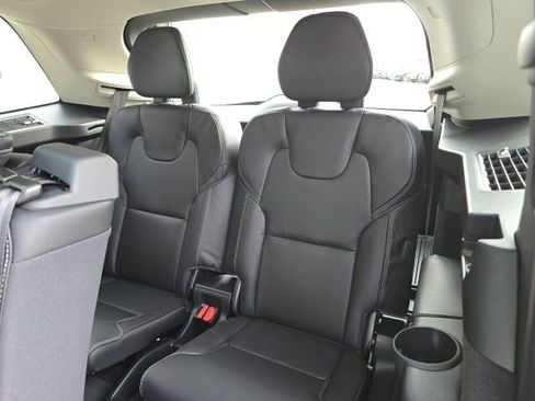 New 2026 Volvo XC90 T8 Ultra w/ Protection Package image 18
