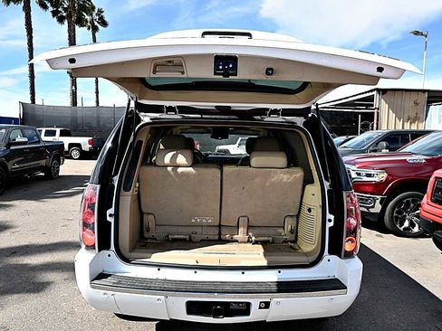 Used 2013 GMC Yukon Denali image 8