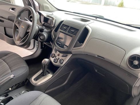 Used 2014 Chevrolet Sonic LT FWD image 40