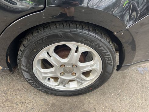 Used 2008 Ford Focus SES FWD image 15