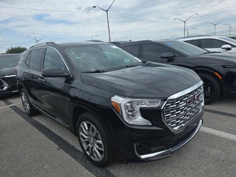 Used 2022 GMC Terrain Denali AWD/4WD image 3