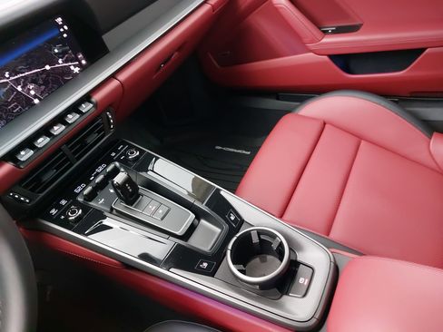 Used 2025 Porsche 911 Carrera T image 23