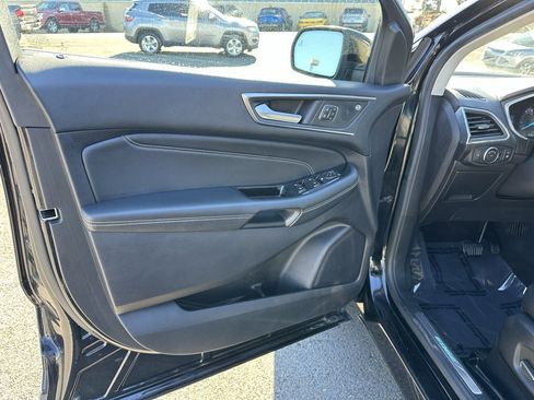 Used 2019 Ford Edge Titanium w/ Equipment Group 301A image 14