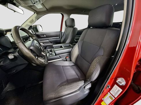 Used 2022 Toyota Tundra SR5 AWD/4WD image 17