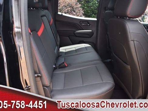 Used 2024 Chevrolet Colorado Z71 w/ Z71 Convenience Package 2 AWD/4WD image 22