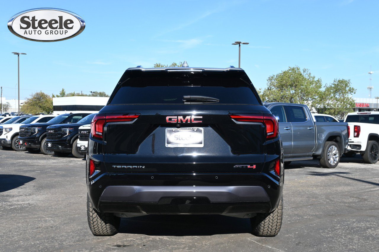 New 2027 GMC Terrain AT4 w/ Technology Package II AWD/4WD image 6