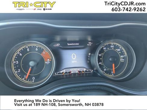 Used 2019 Jeep Cherokee Limited w/ Trailer Tow Group image 22