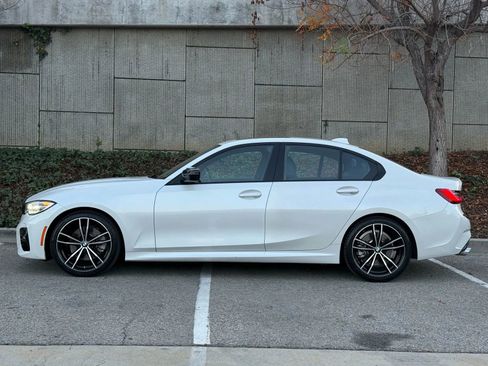 Used 2019 BMW 330i Sedan w/ M Sport Package image 11