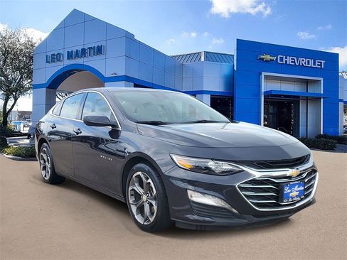 Used 2023 Chevrolet Malibu LT image 2