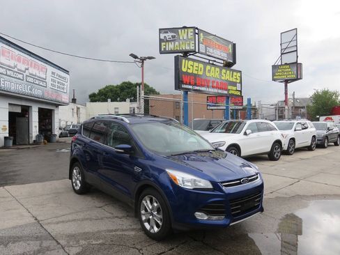 Used 2014 Ford Escape Titanium AWD/4WD image 3