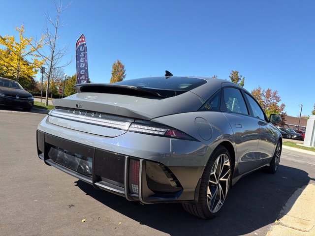 Used 2024 Hyundai Ioniq 6 SEL AWD/4WD image 3
