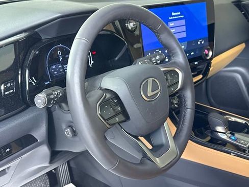 Used 2025 Lexus NX 350 350 Luxury image 17