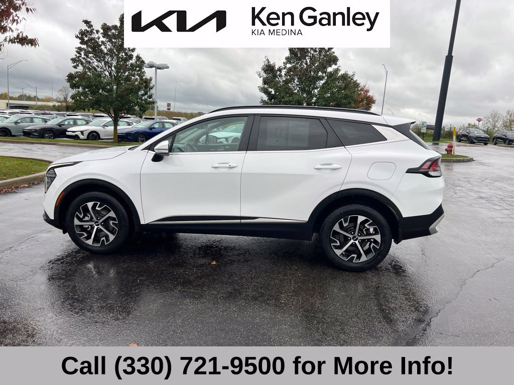 Certified 2025 Kia Sportage EX w/ Premium Package AWD/4WD image 16