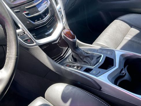 Used 2016 Cadillac SRX Luxury w/ Driver Awareness Package AWD/4WD image 16