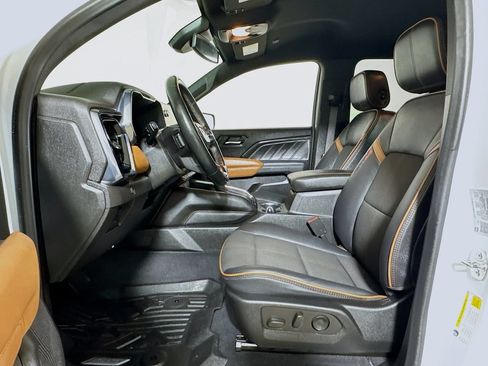 Certified 2024 GMC Canyon AT4 AWD/4WD image 19