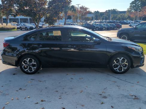 Used 2020 Kia Forte LXS image 11