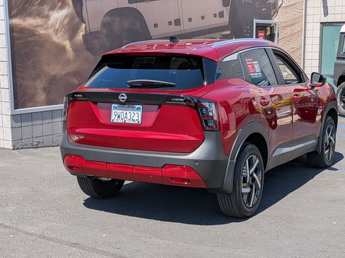 Certified 2026 Nissan Kicks SV image 8