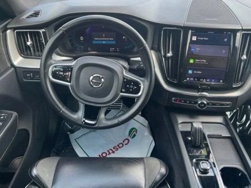 Used 2022 Volvo XC60 T8 R-Design w/ Advanced Package AWD/4WD image 16