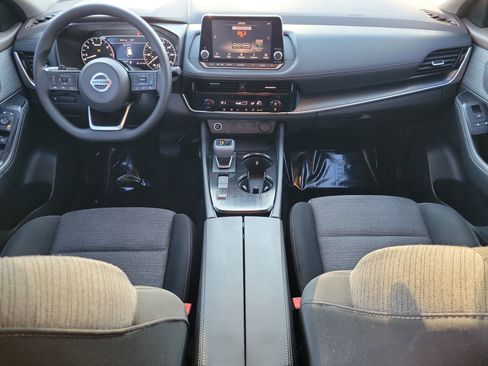 Certified 2021 Nissan Rogue SV image 16